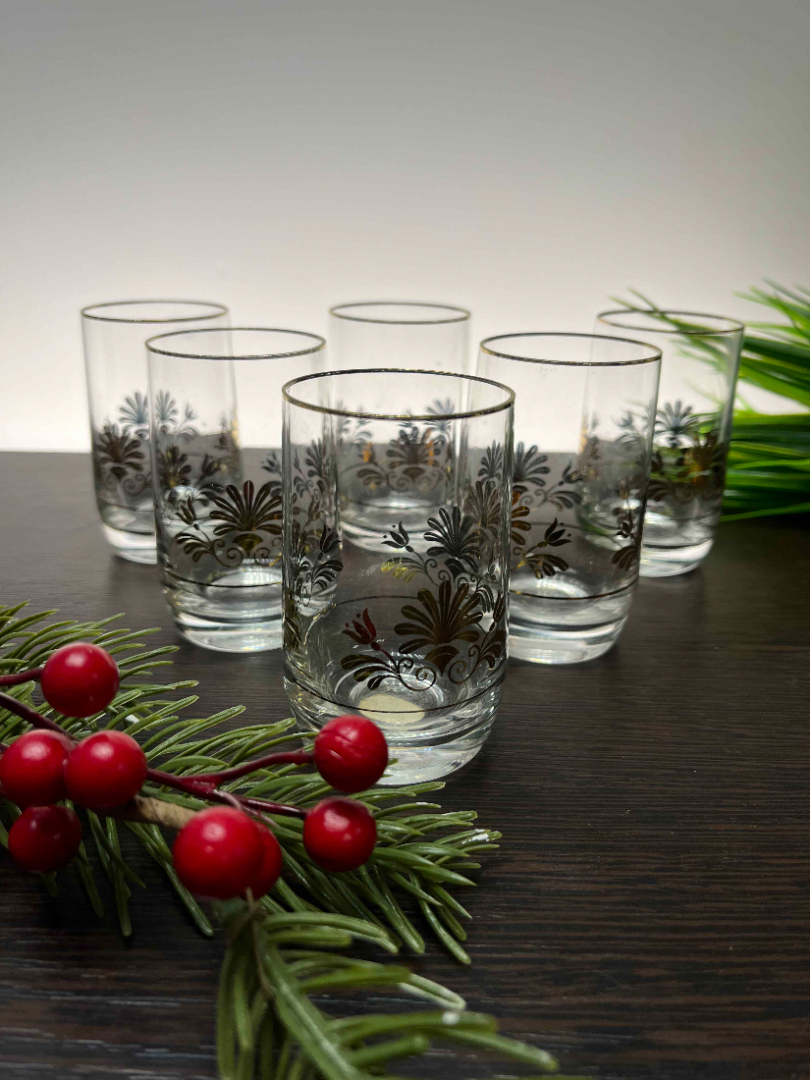 Стаканы Богемия, Чехословакия. Тонкое стекло, золотой орнамент. Этикетка. Цена за 6 шт. Картинка 1